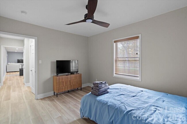 Building Photo - 2708 Mooresville Rd