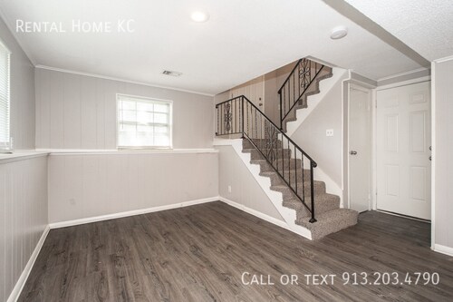 Building Photo - 9311 Switzer-