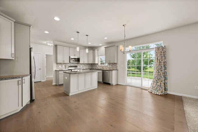 Building Photo - 406 Mary Ann Cir