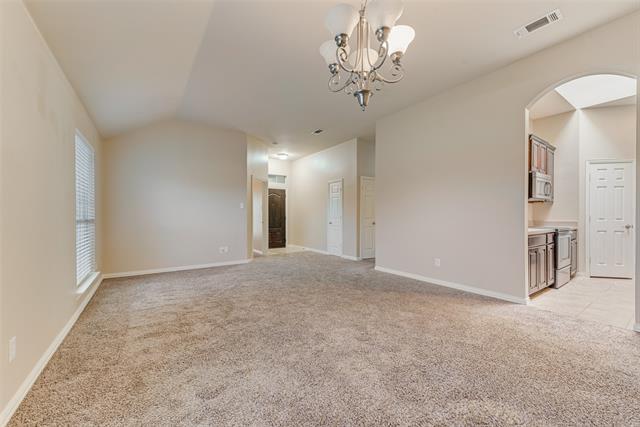 Building Photo - 621 Tumbleweed Dr