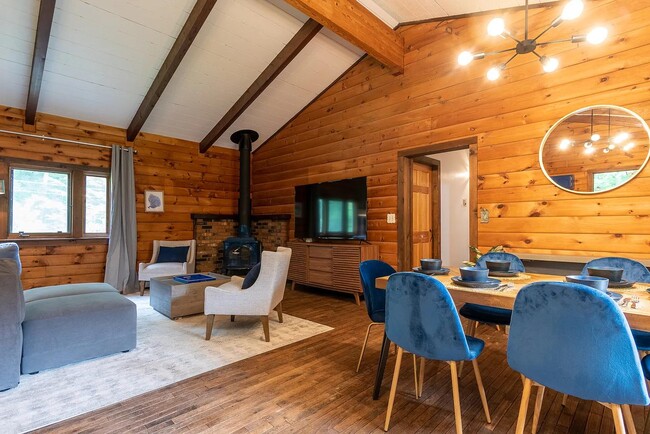 Building Photo - 58 Valk Rd