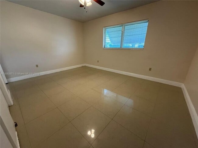 Building Photo - 3 bedroom in Miramar FL 33023