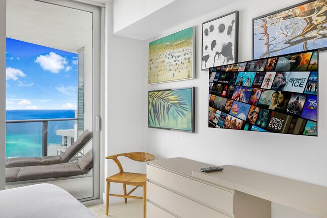 Building Photo - 4111 S Ocean Dr