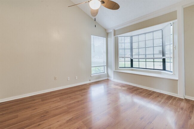 Building Photo - 22206 N Fork Dr