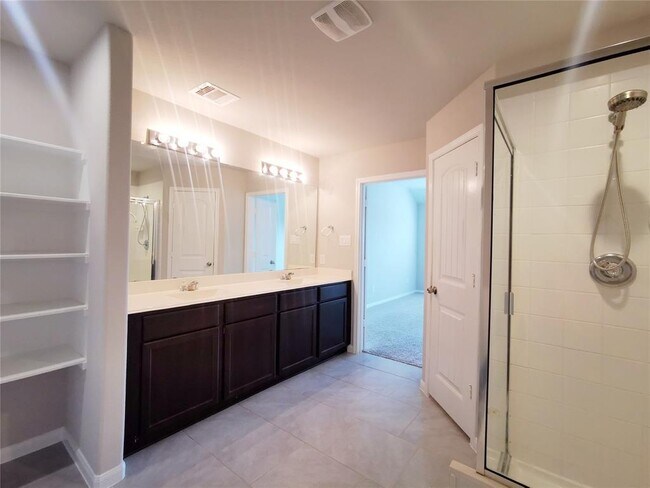 Building Photo - 3026 Darlington Ct