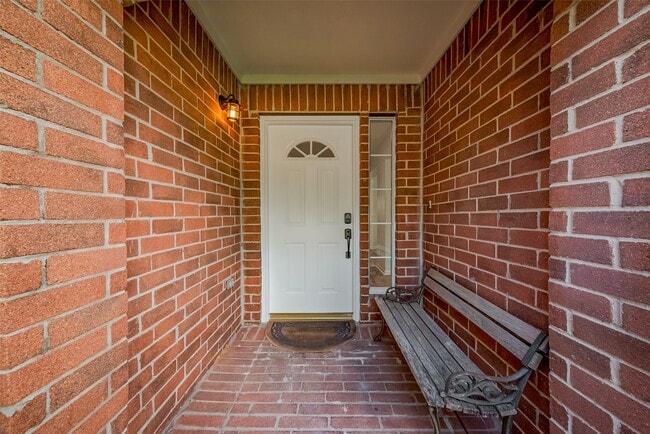 Building Photo - 3223 Candlepine Dr