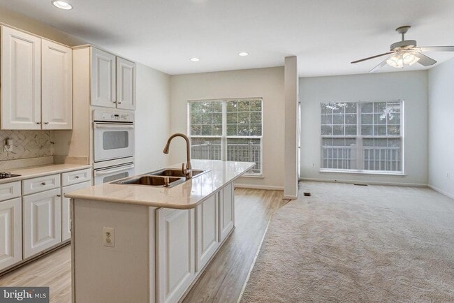 Building Photo - 14217 Hunters Run Way