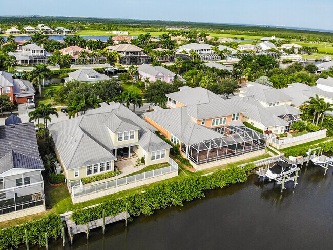 Building Photo - 617 Mirabay Blvd