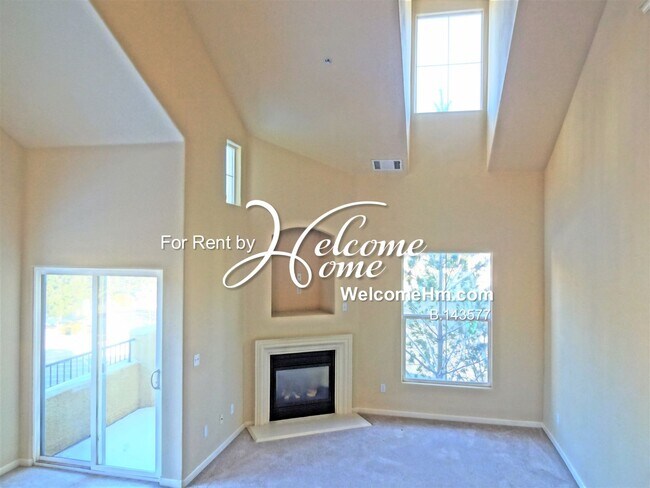 Building Photo - Spacious Triana North Townhome