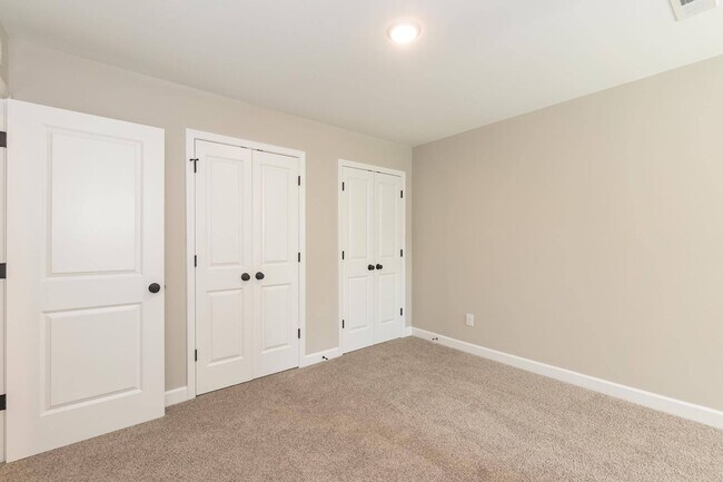 Building Photo - Brand NEW Three Bedroom Home!