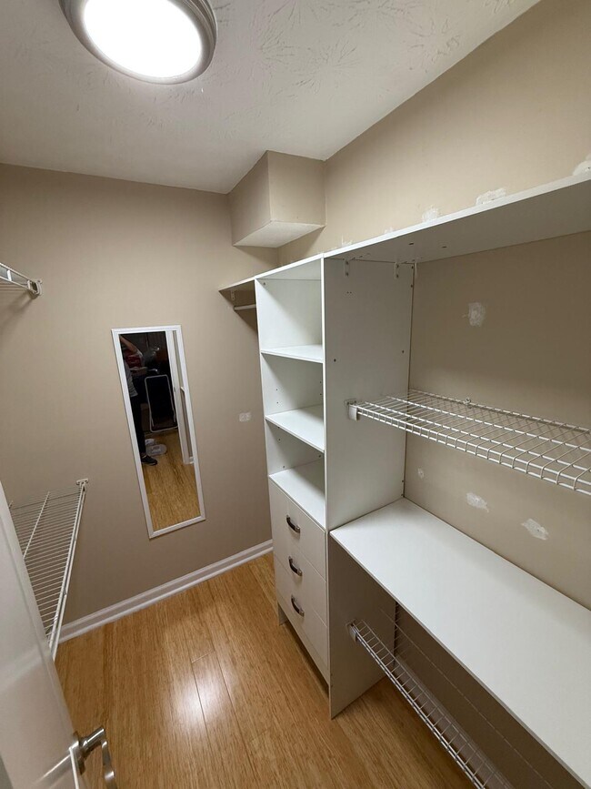 Building Photo - 202 Dunbar Dr