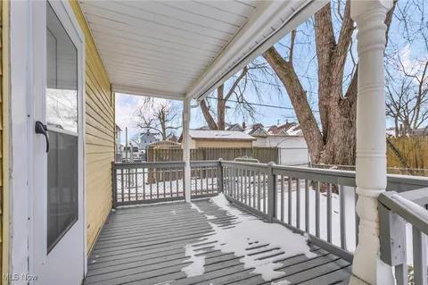 Building Photo - 3124 W 11th Pl