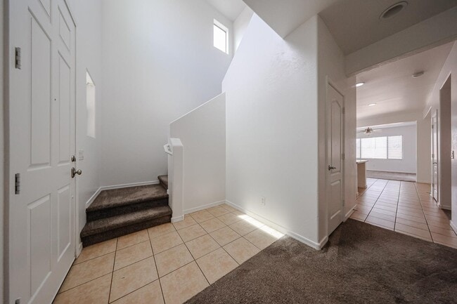 Building Photo - 41298 W Park Hill Dr