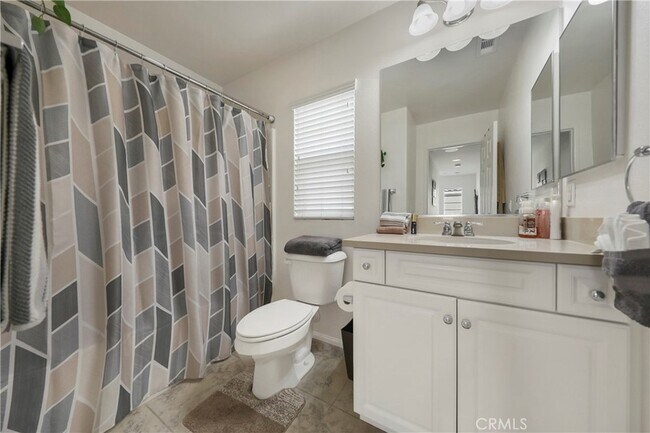 Building Photo - 345 Paseo Gusto