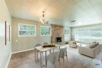 Building Photo - 3209 Shady Hill Dr