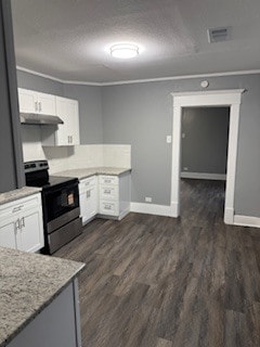 Kitchen - 220 E Morgan St