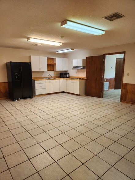 Open Living, Kitchen, Dining - 5212 Bertsville Rd