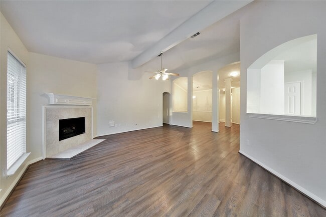 Building Photo - 17210 Red River Trail