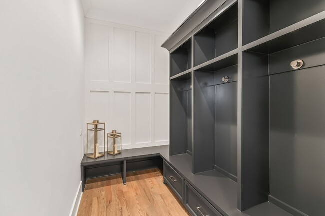 Building Photo - 59 Brookwood Terrace