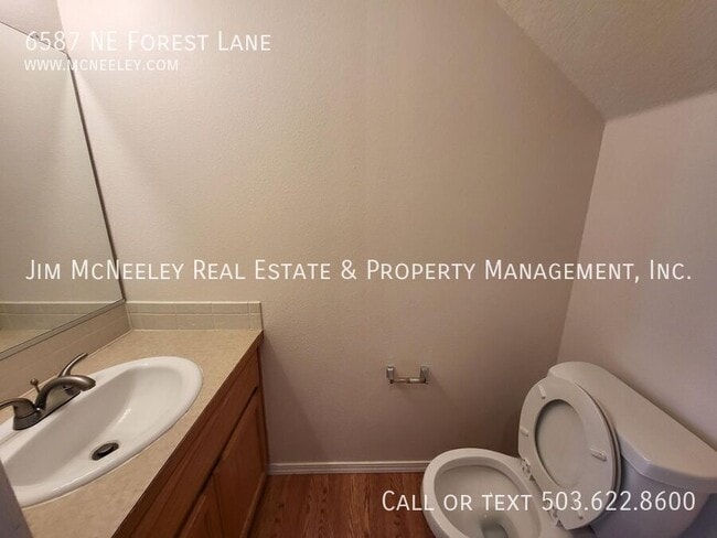 Building Photo - 6587 NE Forest Ln