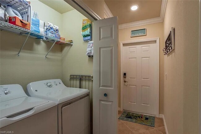 Building Photo - 13671 Julias Way