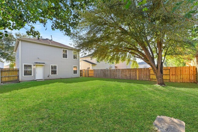 Building Photo - 822 Grand Plains Dr