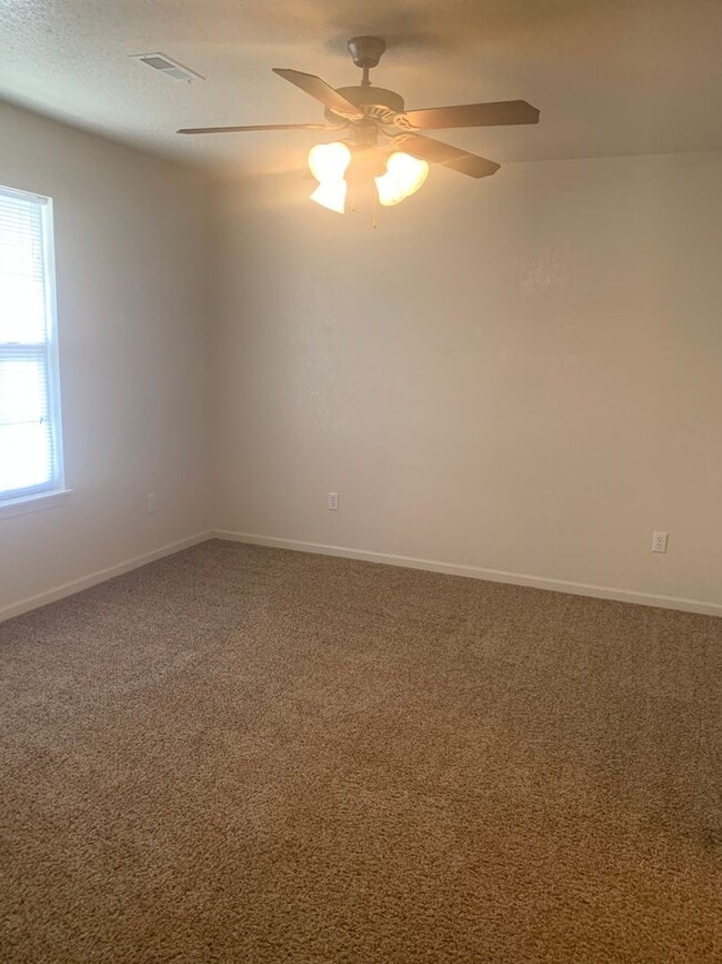 Building Photo - 6714-MF2-E2