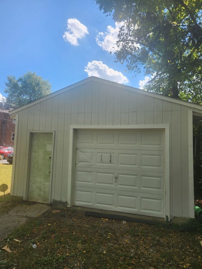 Building Photo - Affordable Cottage Charm Home /  Casa Vill...