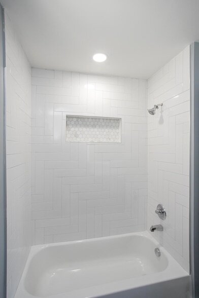 Building Photo - 1111 Westchester Dr