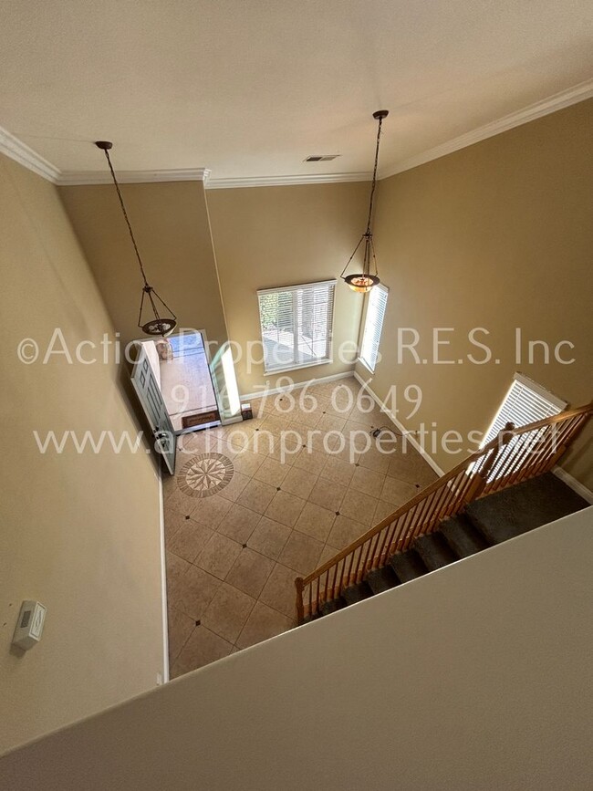 Building Photo - West Roseville, Crocker Ranch Two Story, 4...