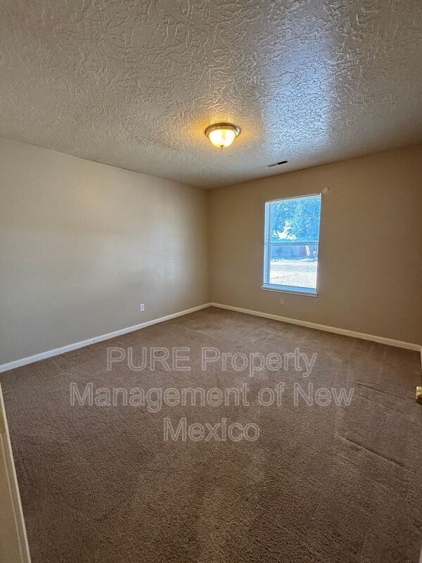 Building Photo - 332 Kittell Loop