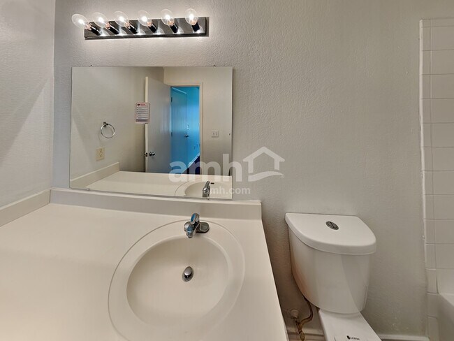 Building Photo - 7827 Copper Hollow