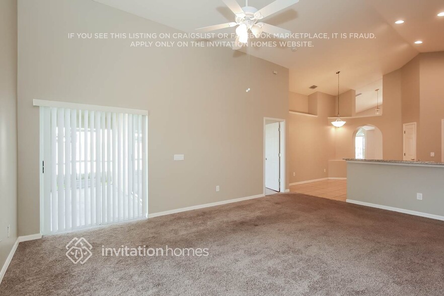 Building Photo - 9718 Bay Colony Dr