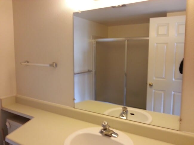Building Photo - Spacious with sky light and loft!
