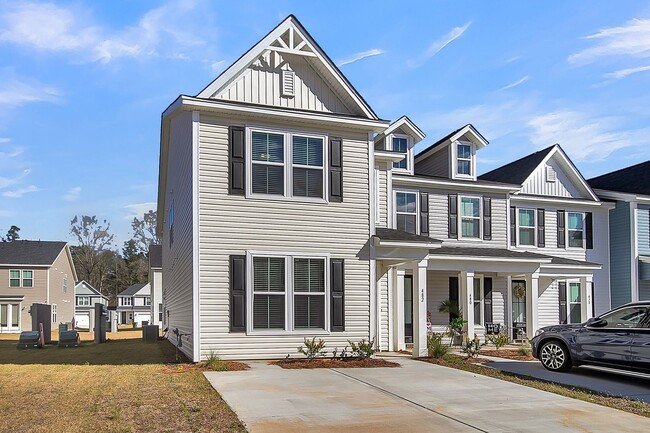 Building Photo - Charming Home in the Heart of Summerville!