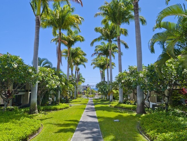 Building Photo - 75-6025 Alii Dr. F102