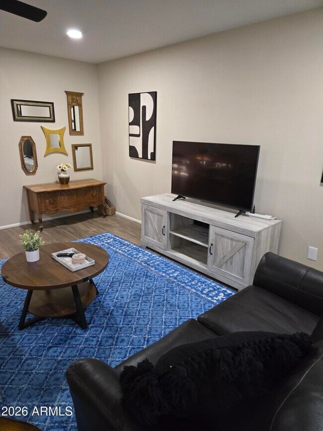 Building Photo - 11029 W CARON Dr