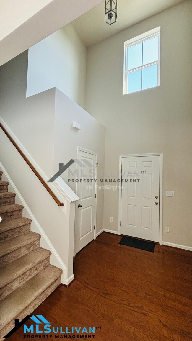 Building Photo - 3973 White Kestrel Dr