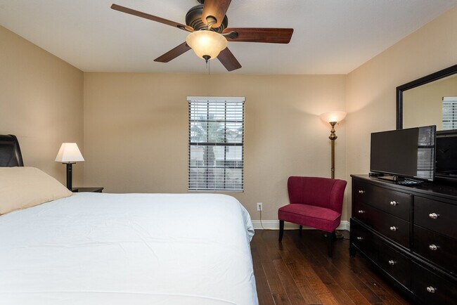 Building Photo - 16025 N 58th Pl