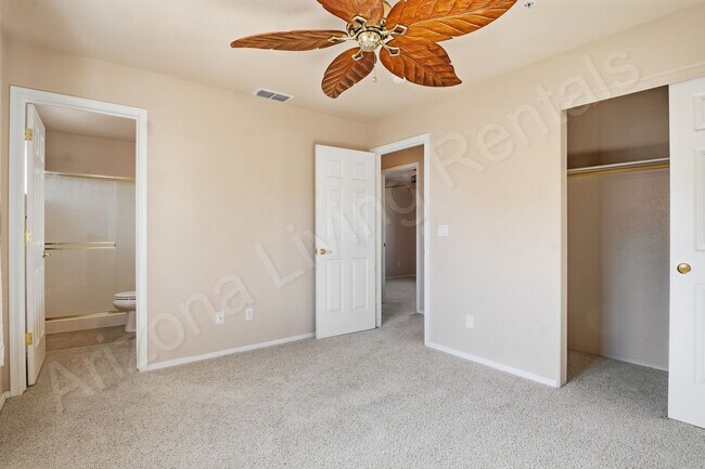 Building Photo - 3330 Tomahawk Dr
