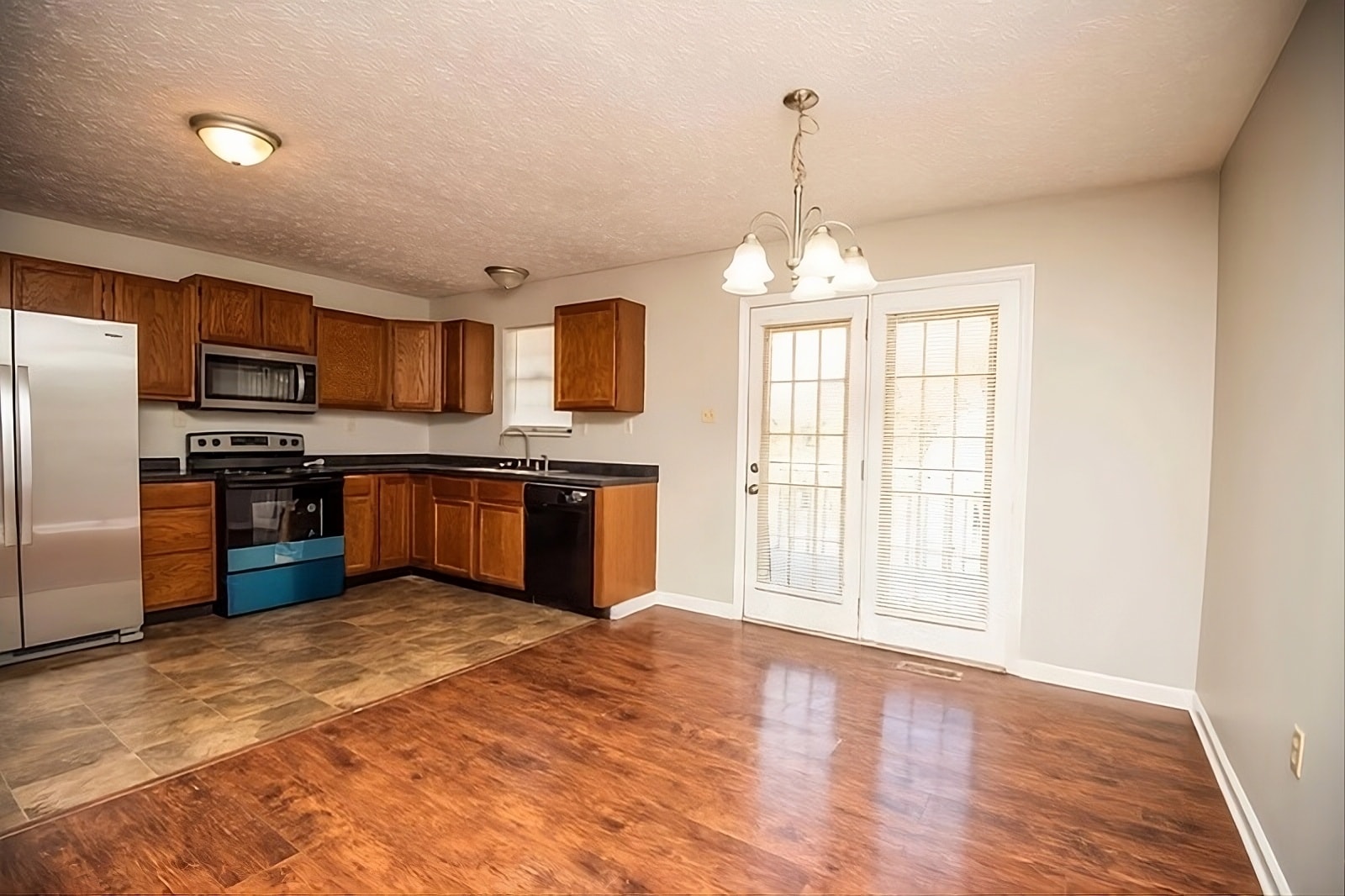 Building Photo - 2909 Selma Ave