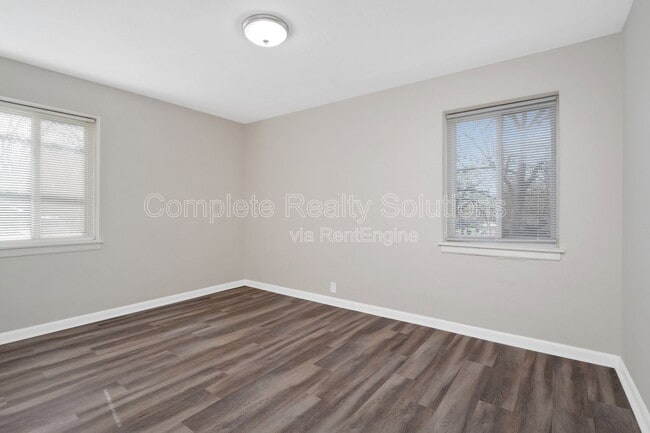 Building Photo - 7720 Ahern Ave