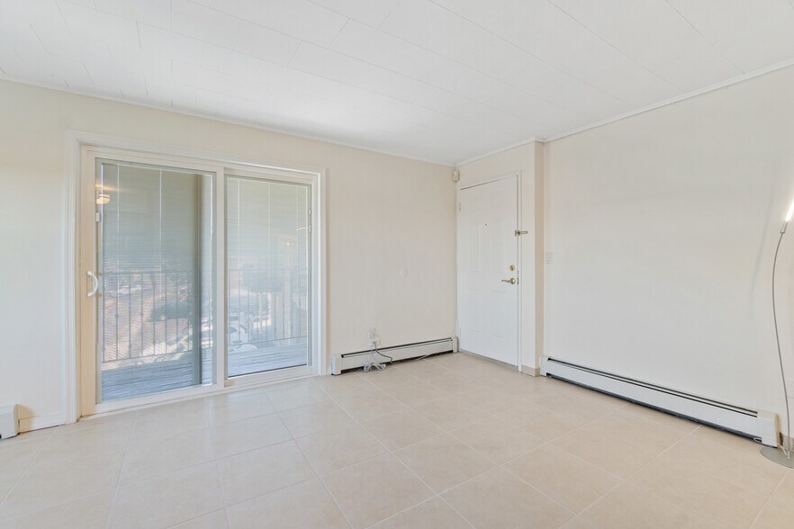 Building Photo - 7508 Kiesel Ter