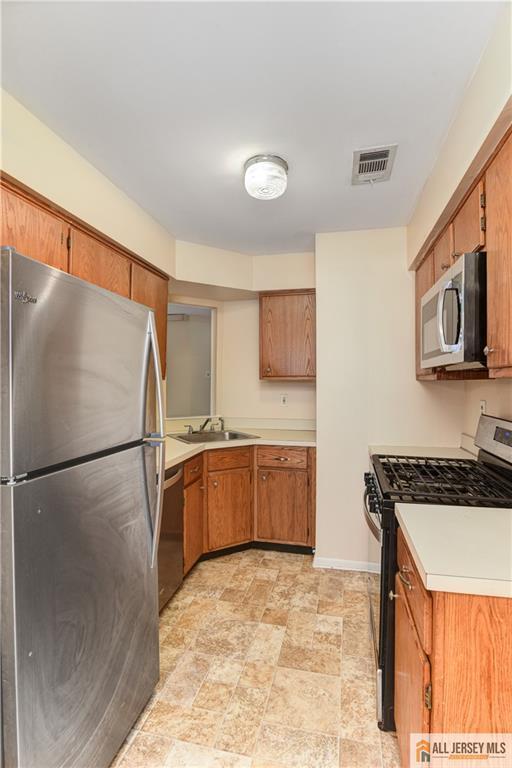 Building Photo - 1068 Schmidt Ln