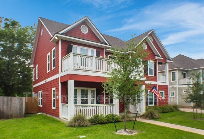 Building Photo - 1200 Oney Hervey Dr