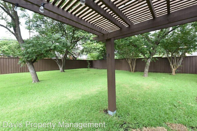 Building Photo - 5 br, 3 bath House - 3637 NORTHAVEN RD.