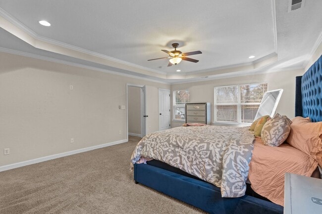 Building Photo - Dream Home Alert in Hampton!