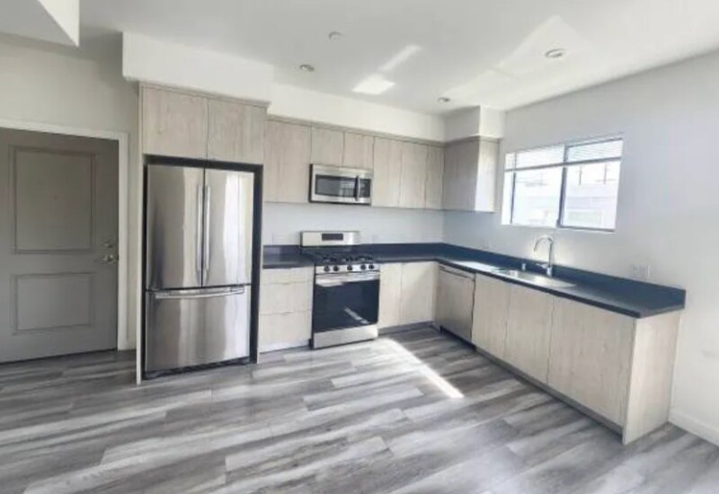 Building Photo - 6824 Ben Ave