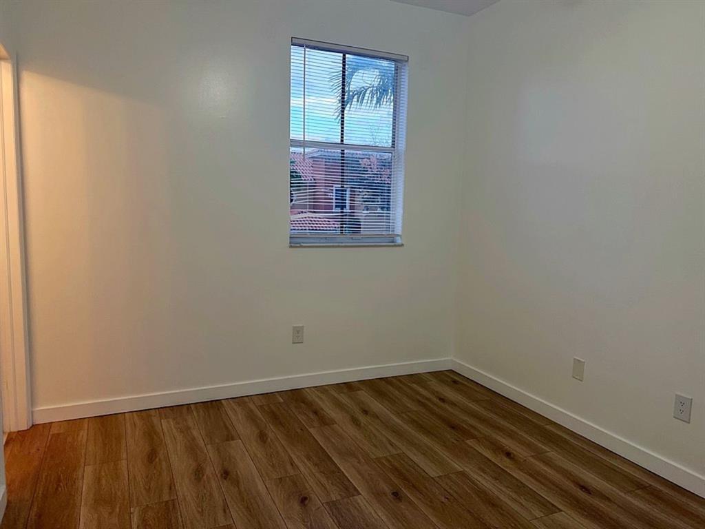 Building Photo - 4929 Tradewinds Ter