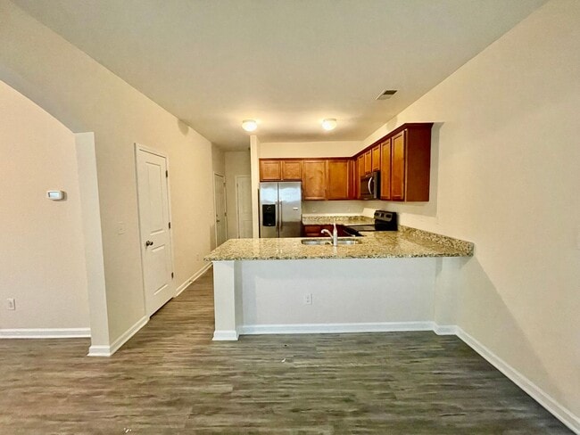 Building Photo - 243 Village Creek Way